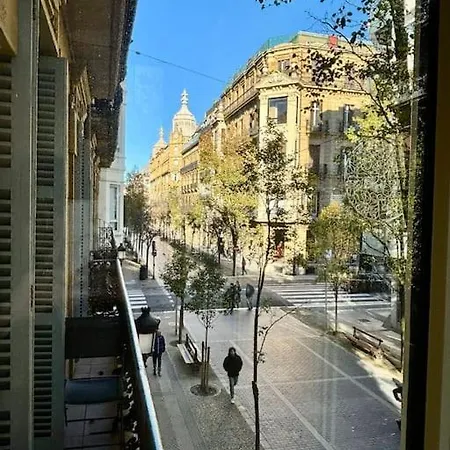 Junto A Parking Precioso Muy Centrico En * 圣塞瓦斯蒂安